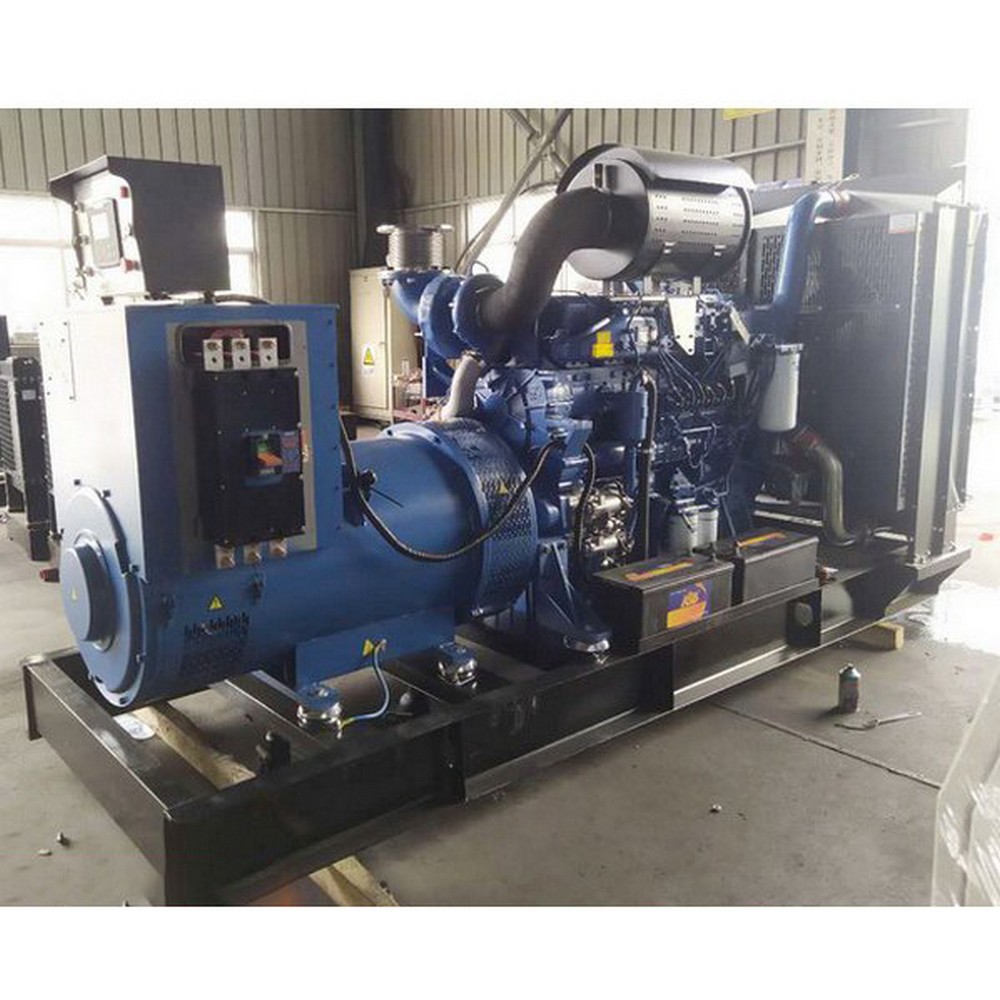 650kW / 813kVA 柴油發(fā)電機組