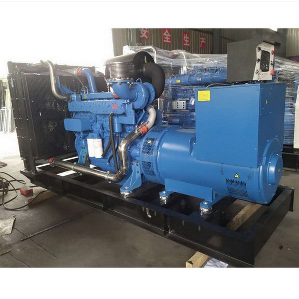 650kW / 813kVA 柴油發(fā)電機組