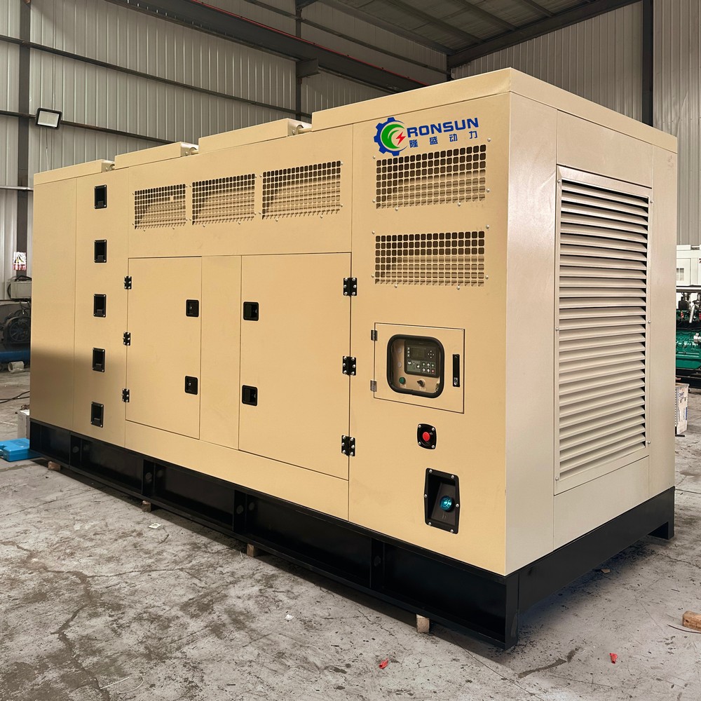 550kW / 688kVA 柴油發(fā)電機(jī)組