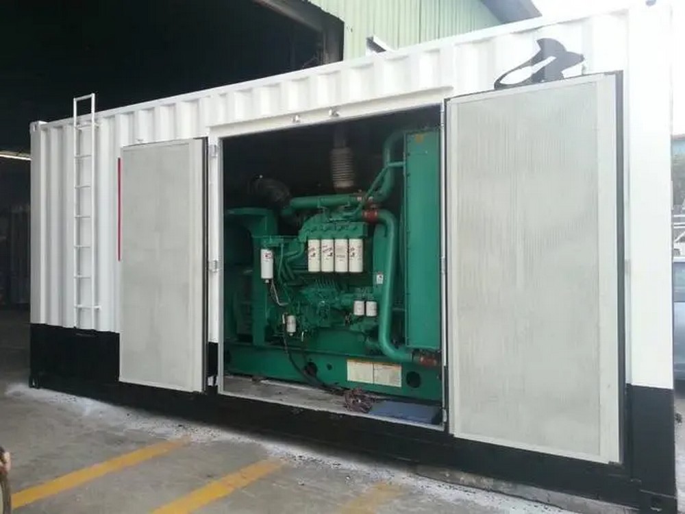 靜音集裝箱式發(fā)電機(jī)組