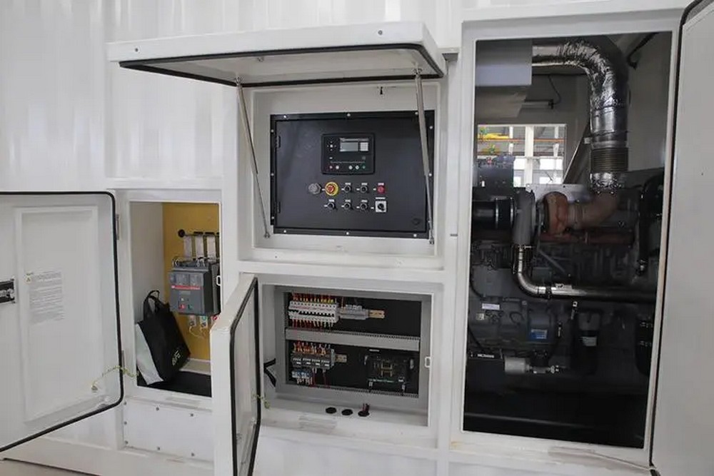 1500kW / 1875kVA 柴油發(fā)電機(jī)組